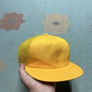 Vintage 80s 90s trucker hat mesh cap blank yellow young an snapback plain